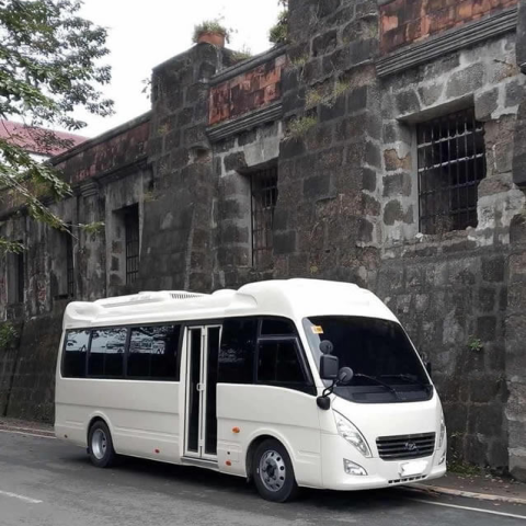 Lloraine Tours